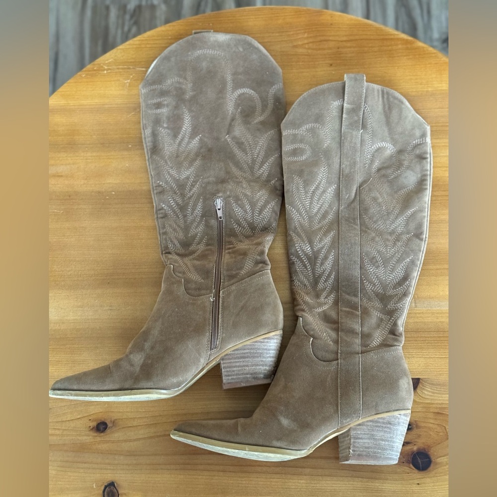 Oasis Society Cowboy boots size 10